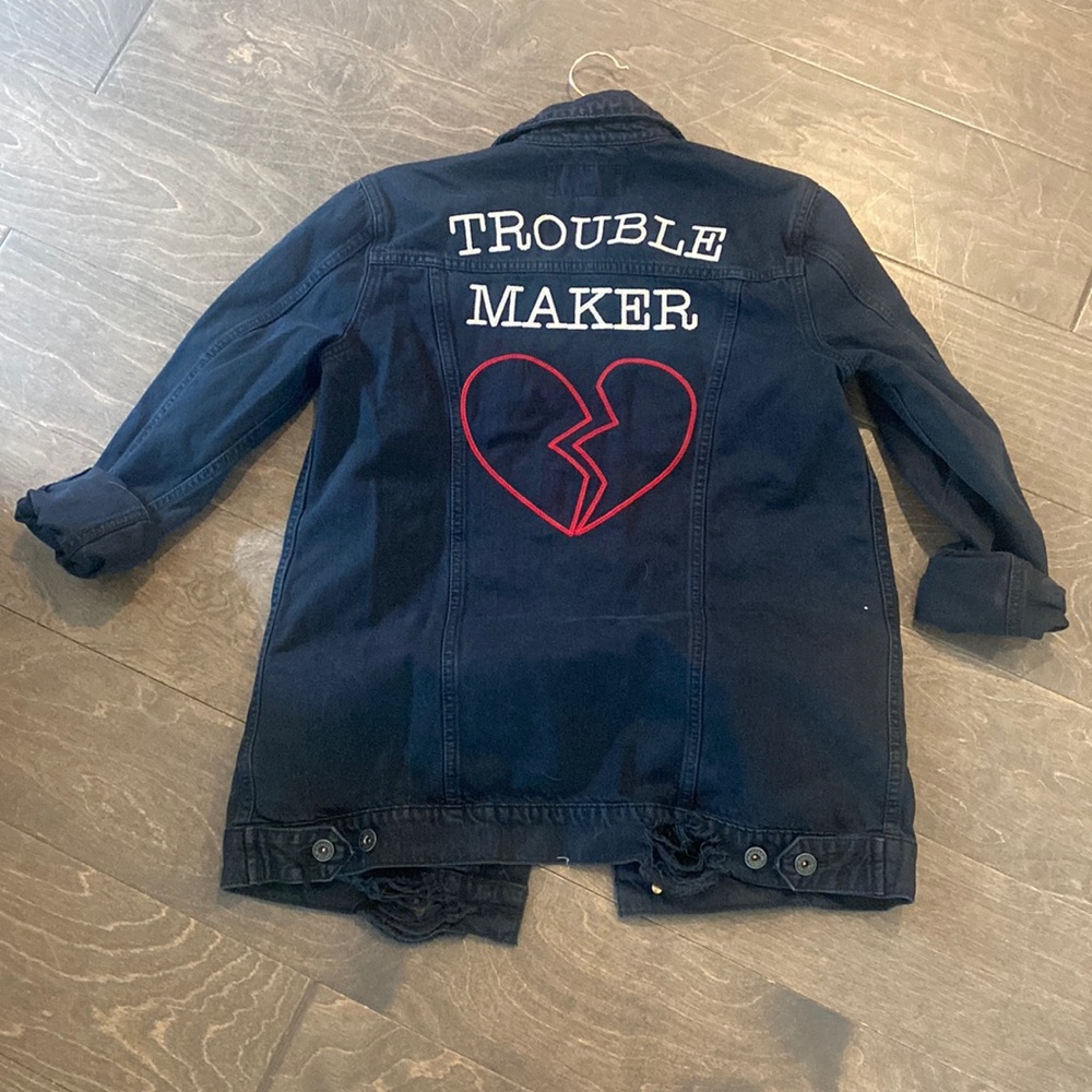 NWOT lucky brand “trouble maker” long denim jacket size Small